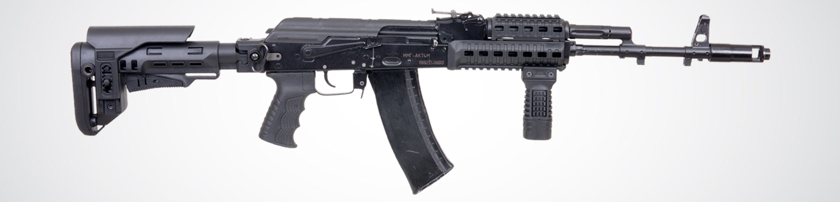 AK104